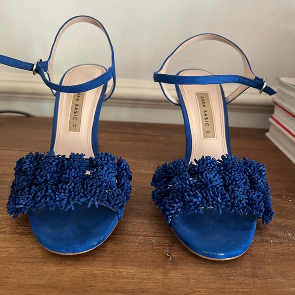 Zara Basic Collection Blue Heels Size 39 - Picture 2 of 6